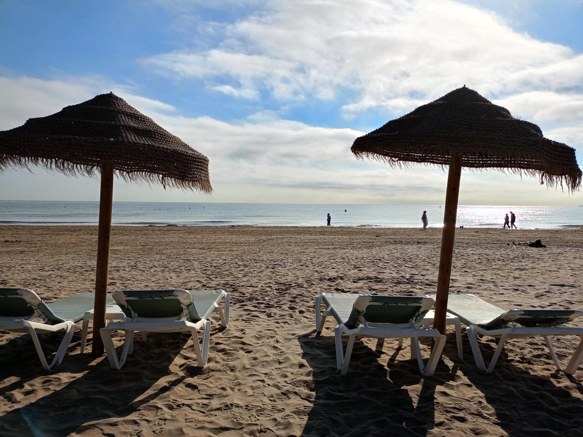 Apartamento Dos Habitaciones Primera Linea De Playa Valensiya Dış mekan fotoğraf