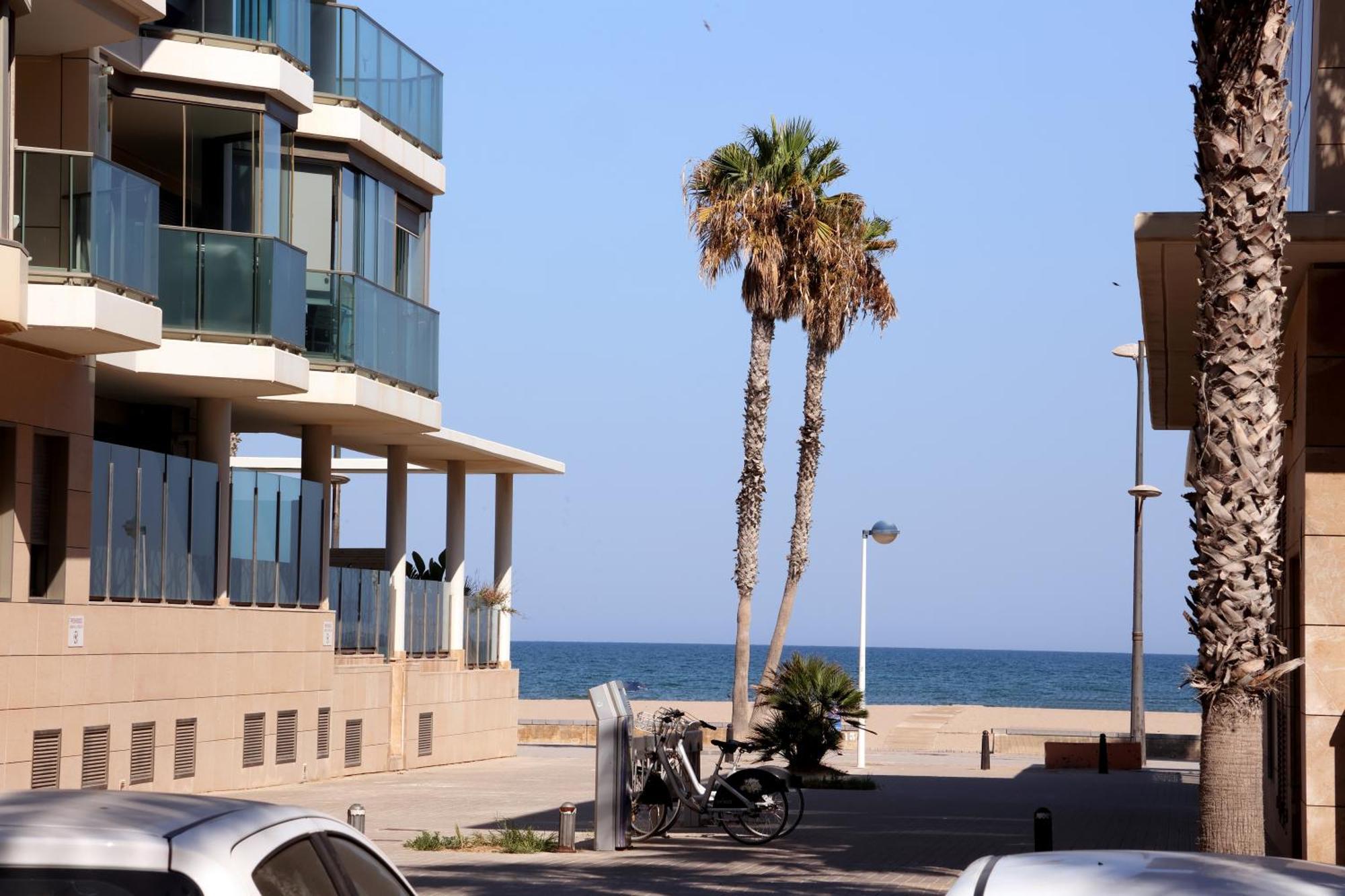 Apartamento Dos Habitaciones Primera Linea De Playa Valensiya Dış mekan fotoğraf