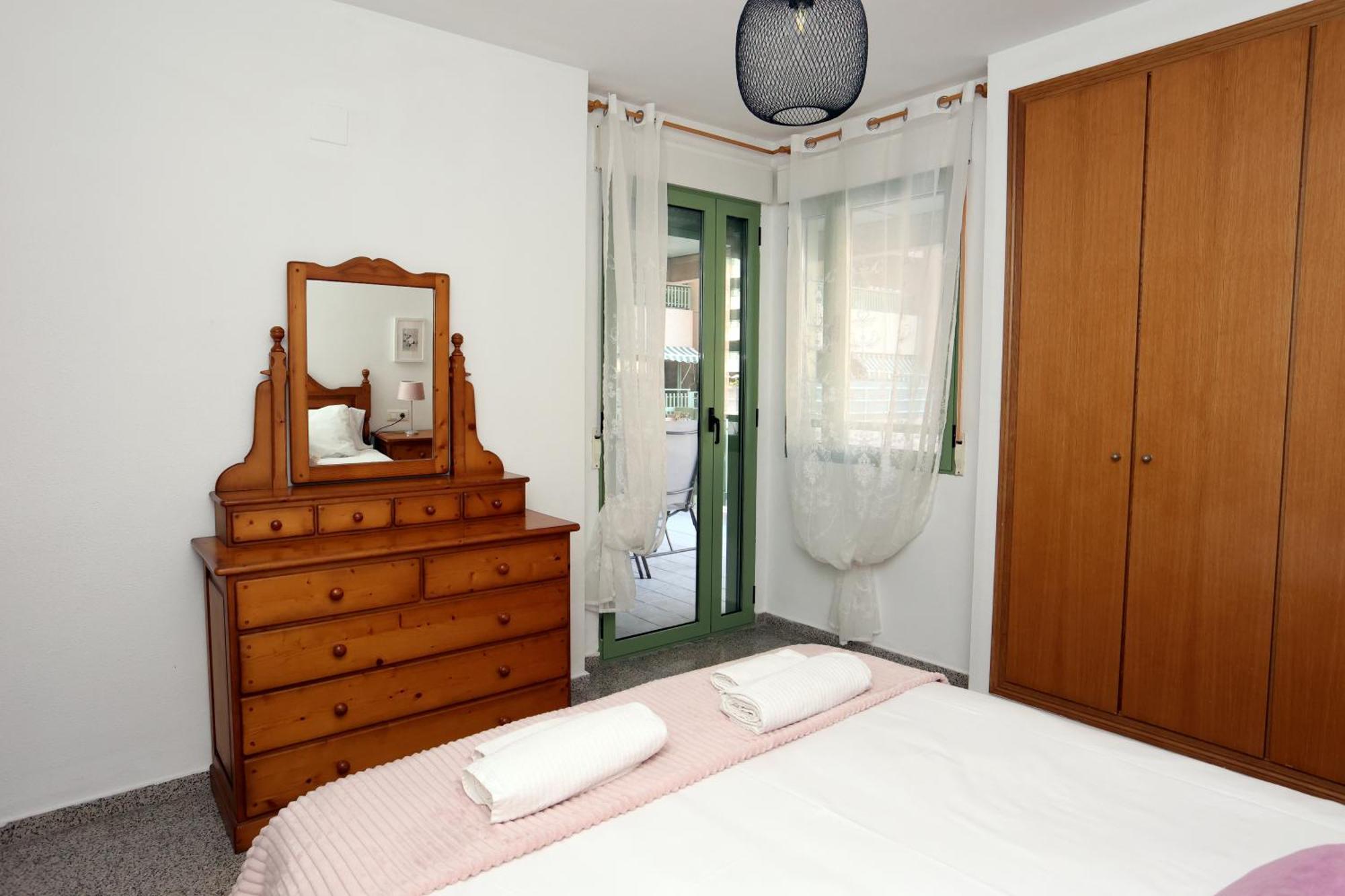 Apartamento Dos Habitaciones Primera Linea De Playa Valensiya Dış mekan fotoğraf