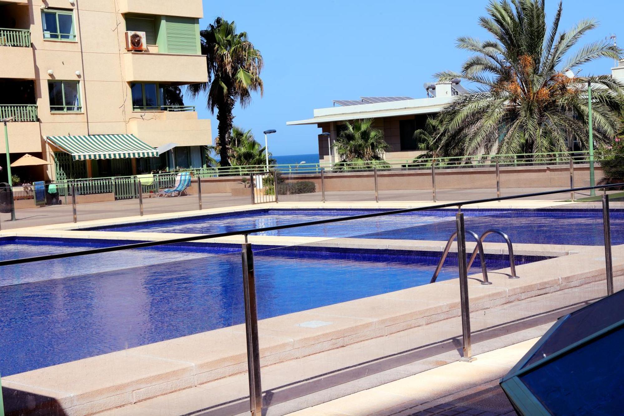 Apartamento Dos Habitaciones Primera Linea De Playa Valensiya Dış mekan fotoğraf